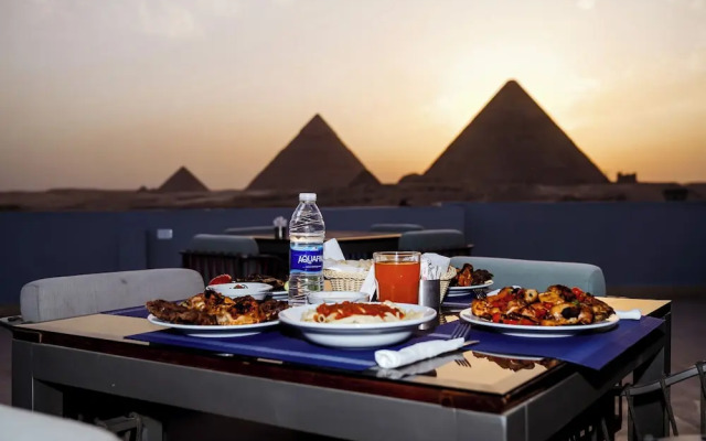 Pyramids Hotel