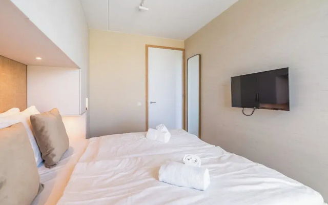 Apartment With a Balcony and Dune Views
