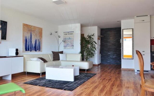 Apartment Moderna
