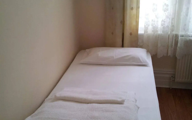Queens Drive Hotel