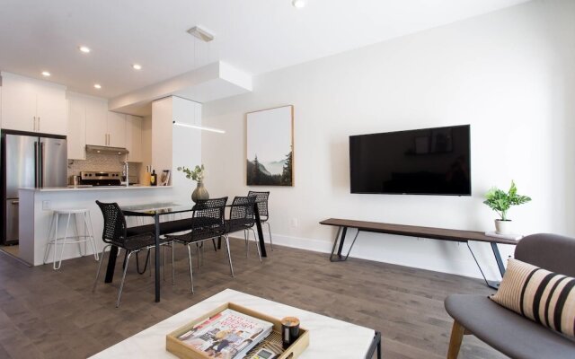 Stunning Split Level 3 BR Little Italy Apartment