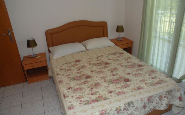 Anestis Apartments