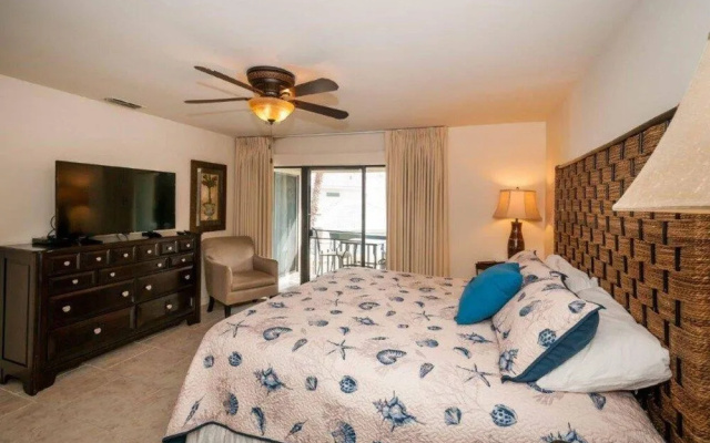 Chateau La Mer 704 by Destin Getaways