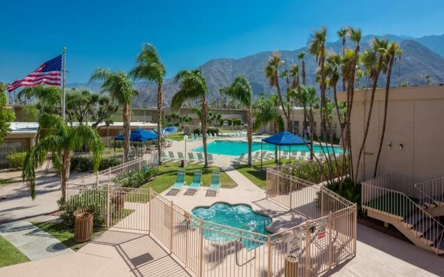 Days Inn by Wyndham Palm Springs