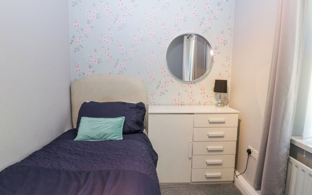 Flat 2, Omega Court