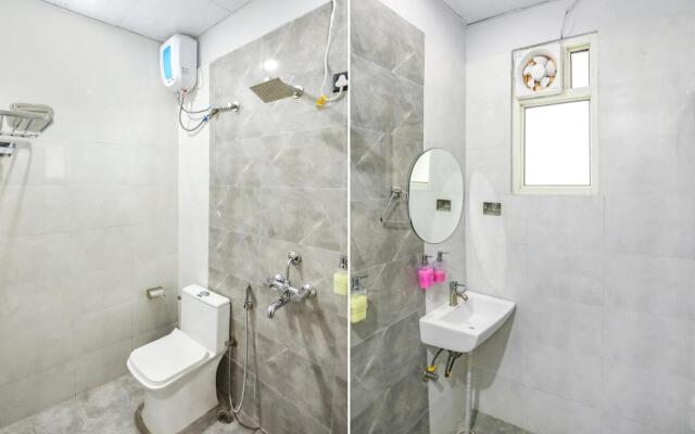 FabHotel Rasa Arcade