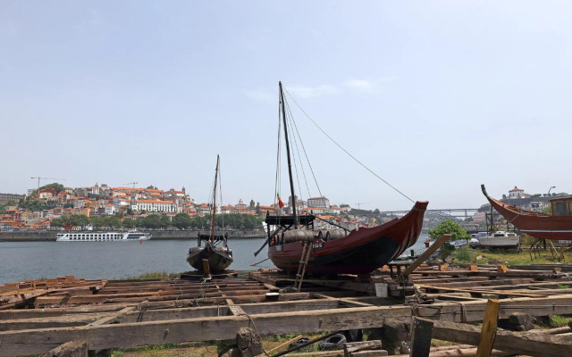 FLH Gaia Homey Apartment