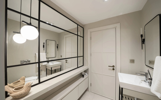 Helis Suites