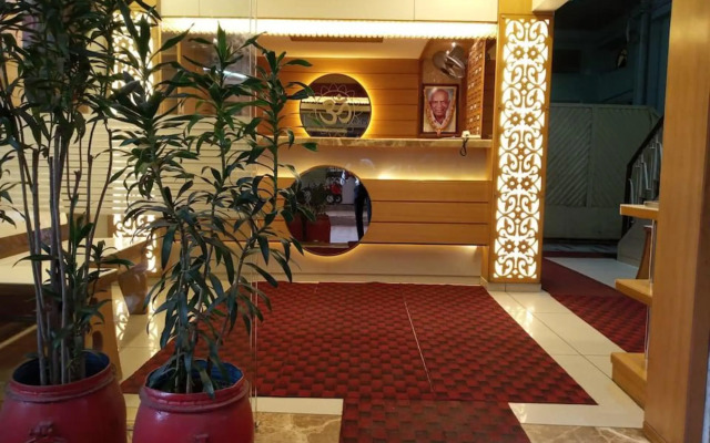 Goroomgo Neelam Indore