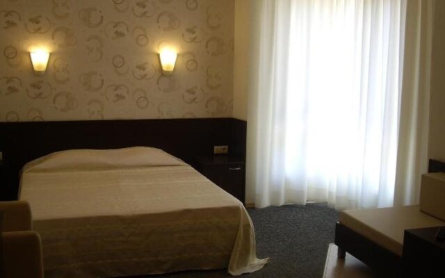 Family Hotel Avramov