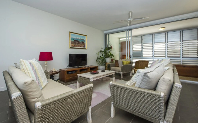 1 Bright Point Apartment 5404