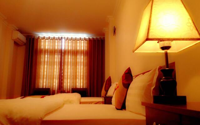 Avalon Hotel