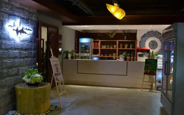 Heide Business Hotel, Ongniut Banner