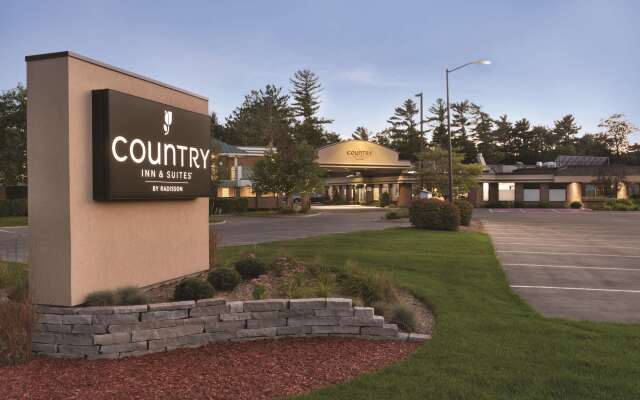 Country Inn & Suites by Radisson, Traverse City, MI