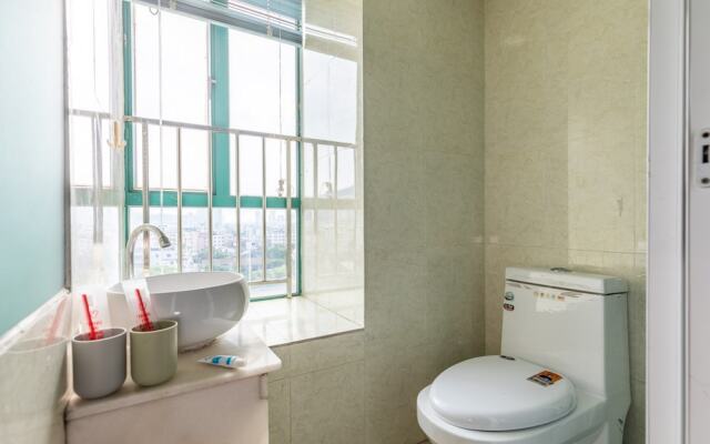 Locals Boutique Apartment Huafa Plaza 31