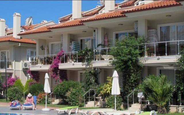 Villa AQ10 by JoyLettings