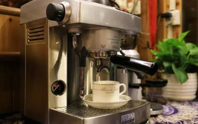 15/5000  Lung Chi Hospital (ShaoLok Shop, Lung Chi Terraces, West Hills)