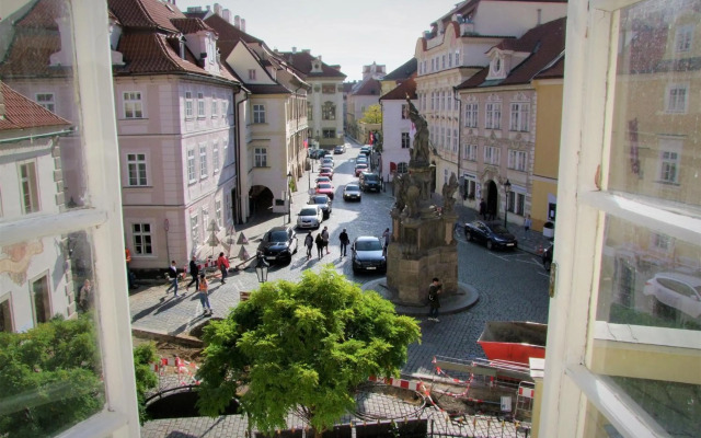 Charles Bridge Apartments