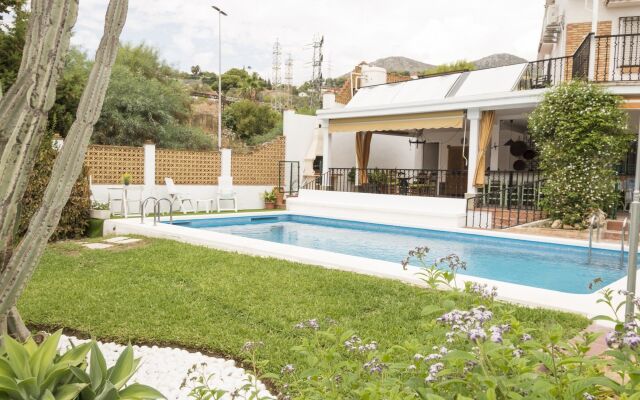 Living4Malaga Villa Miraflores