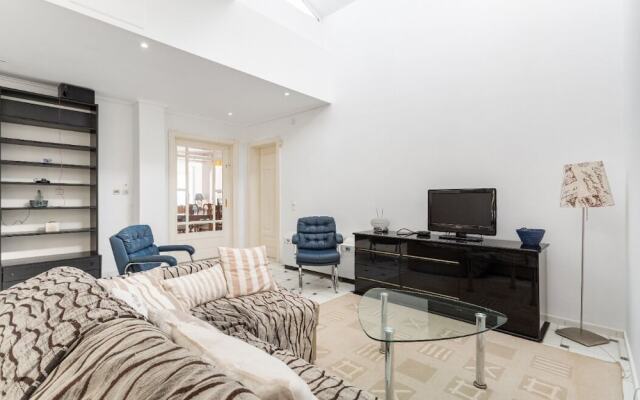 Artemis Villa near Athens airport