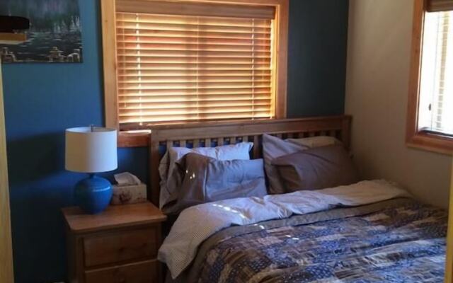 Silver Bullet Inn by Apex Accommodations