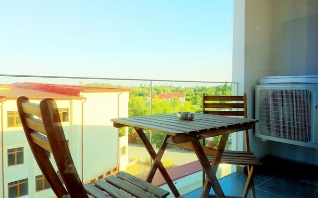 Maia Apartments