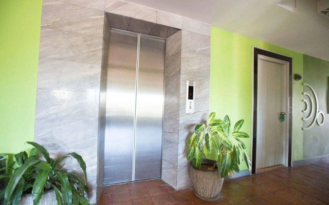 ZEN Rooms Naklua