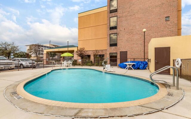 Spark By Hilton San Antonio Northwest near Six Flags