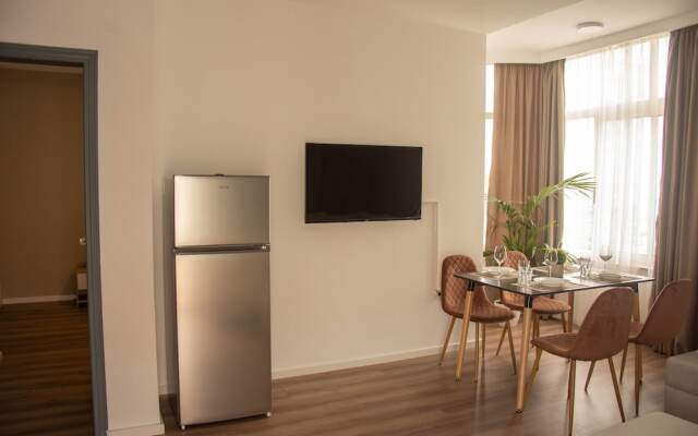 Wave Beachfront Apartments