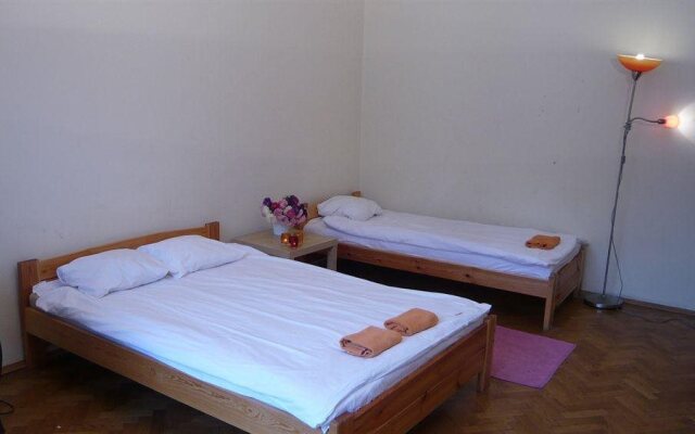 Aston. Hostel