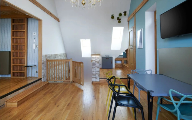 Mordecai Twelve Apartments by Adrez Living