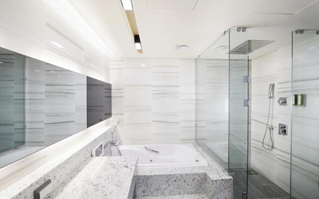 Ocean Royal Suite  (Beach View with 3 Bedrooms)