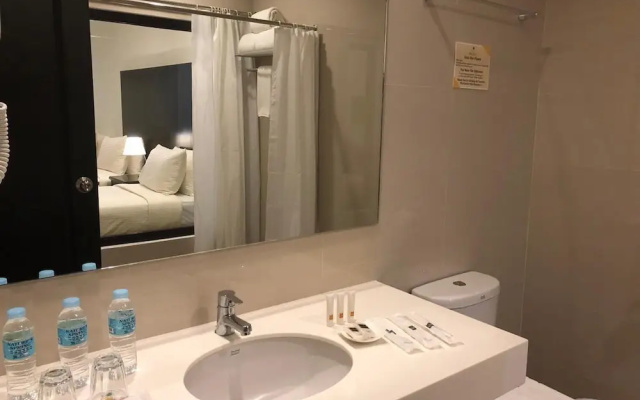 Piña Suites