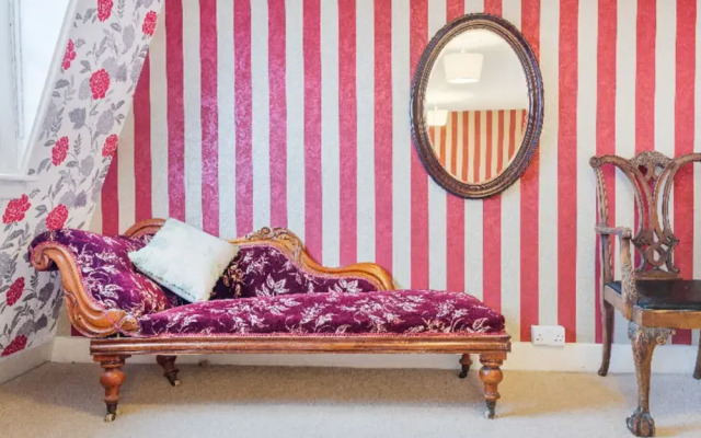The Wonderland Townhouse - Amazing Alice In Wonderland 8Bdr [Vr]