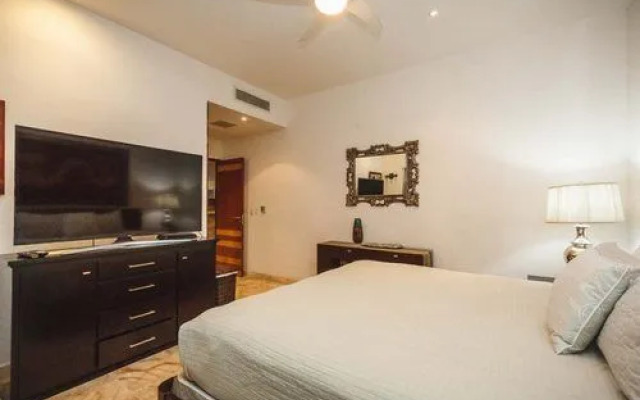 Mujeres Bailando by NAS