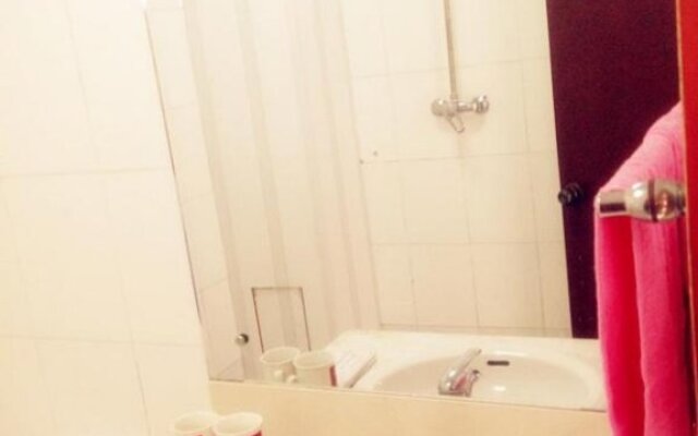Yibin Hotel