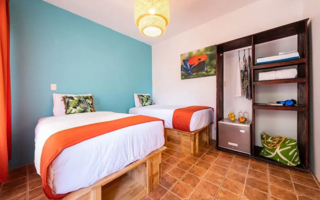 Bird of Paradise Hotel