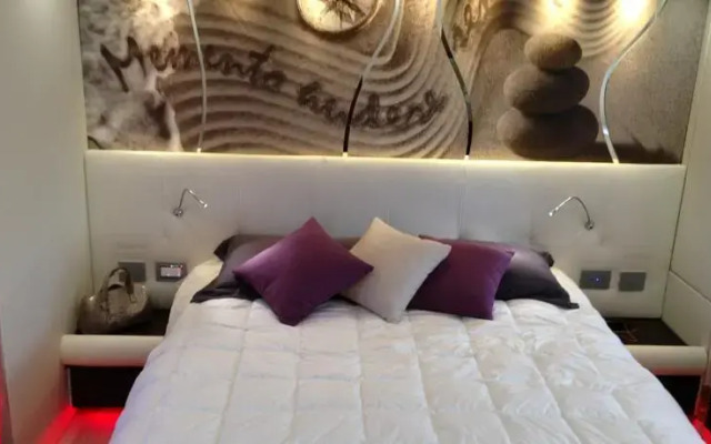 Yacht Mind Charter