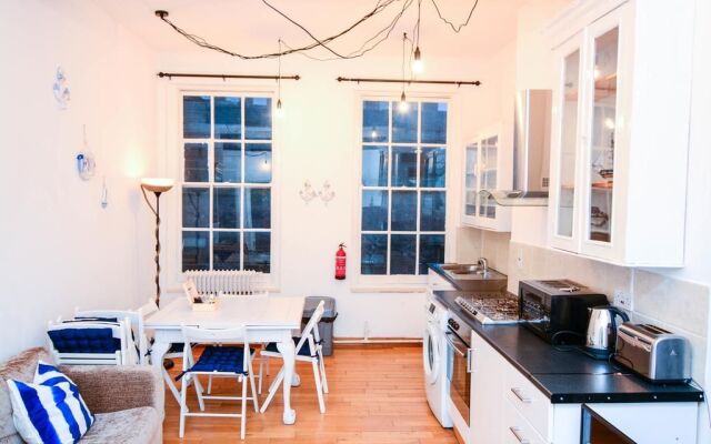 Apartment Wharf – Vintage Central London Apartment