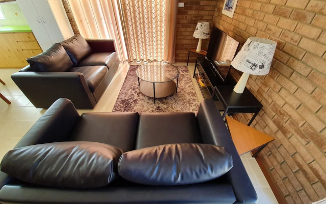 Ocean Beach Chalet 16