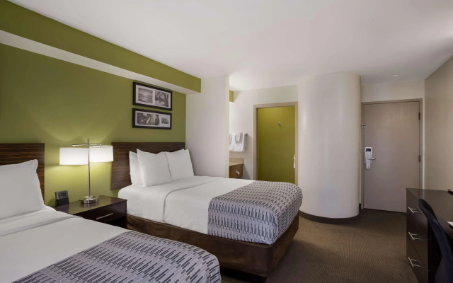 SureStay Plus by Best Western Mesa Superstition Springs