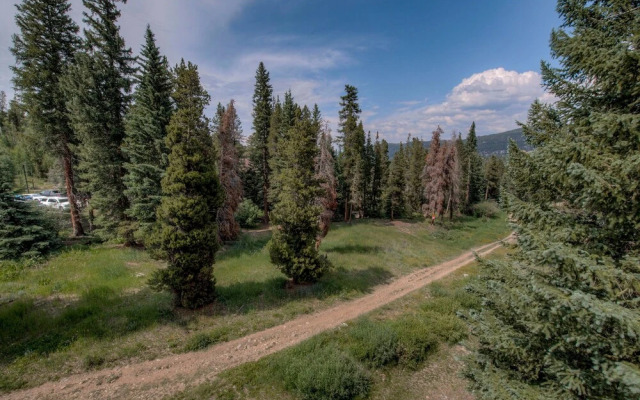 4 Oclock Ski in Ski out