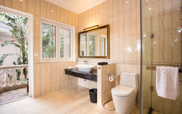 Dalat Edensee Lake Resort & Spa