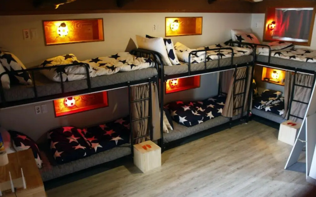 Bori Guesthouse - Hostel