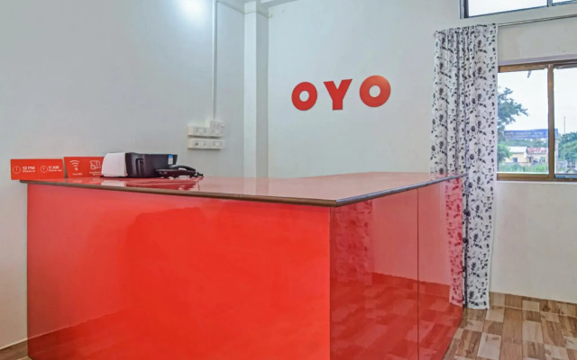 OYO Flagship 79490 Jp Guest House