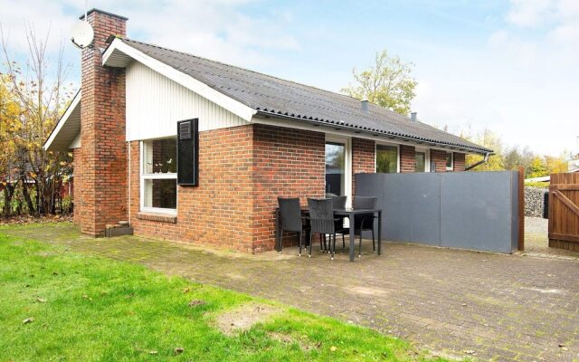 6 Person Holiday Home in Hemmet