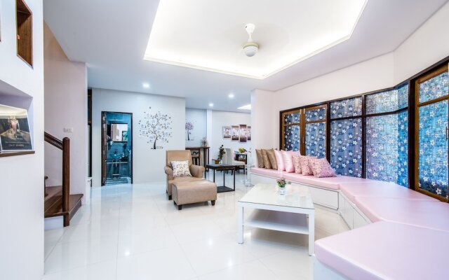 Island Blue Home Pool Villa