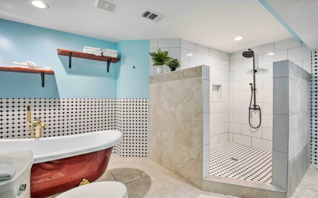 Decatur Apartment w/ Tennis Court ~ 11 Mi to ATL