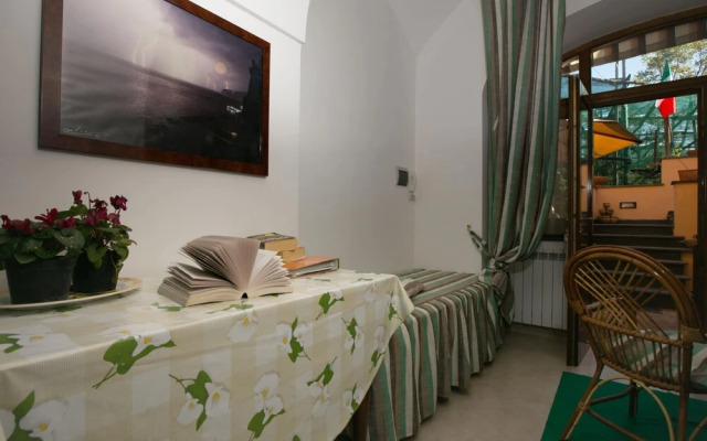 Sorrento Mansion: Relax, Explore, Savor