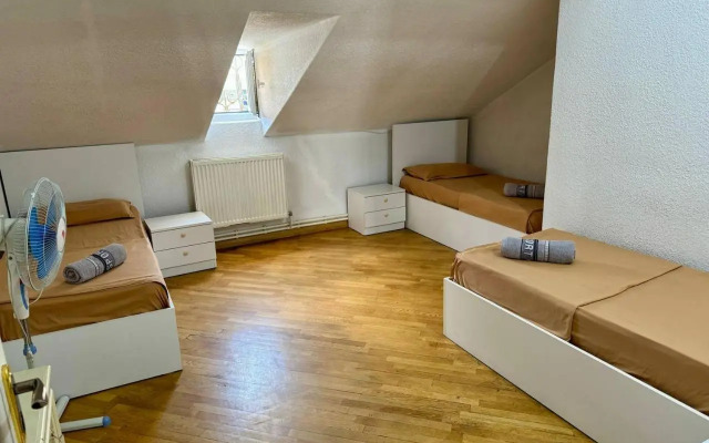 Emma Hostel